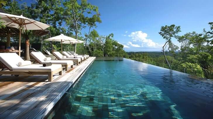 Infinity pool gallery image 3